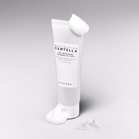 SKIN1004 Tone Brightening Cleansing Gel Foam